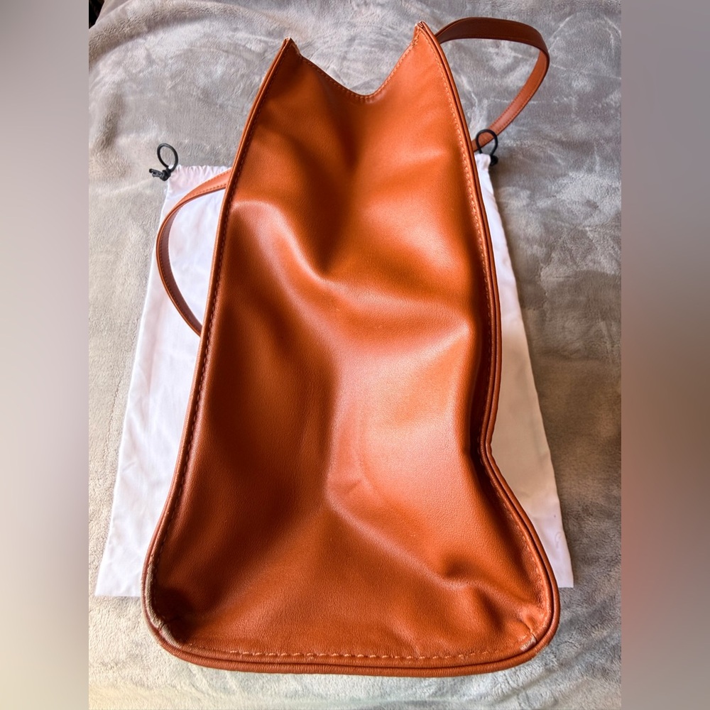 Telfar Tan Tote Bag Medium - Picture 4 of 11